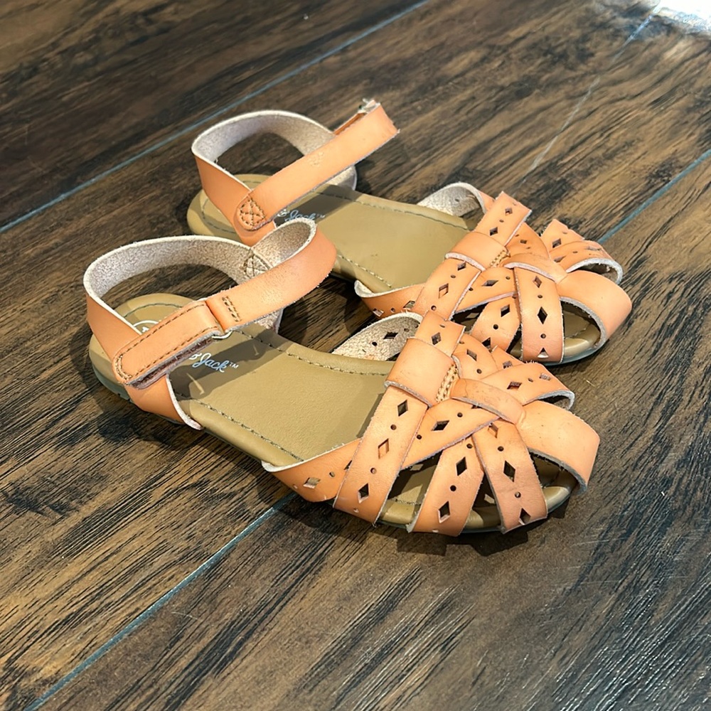 Girls sandals